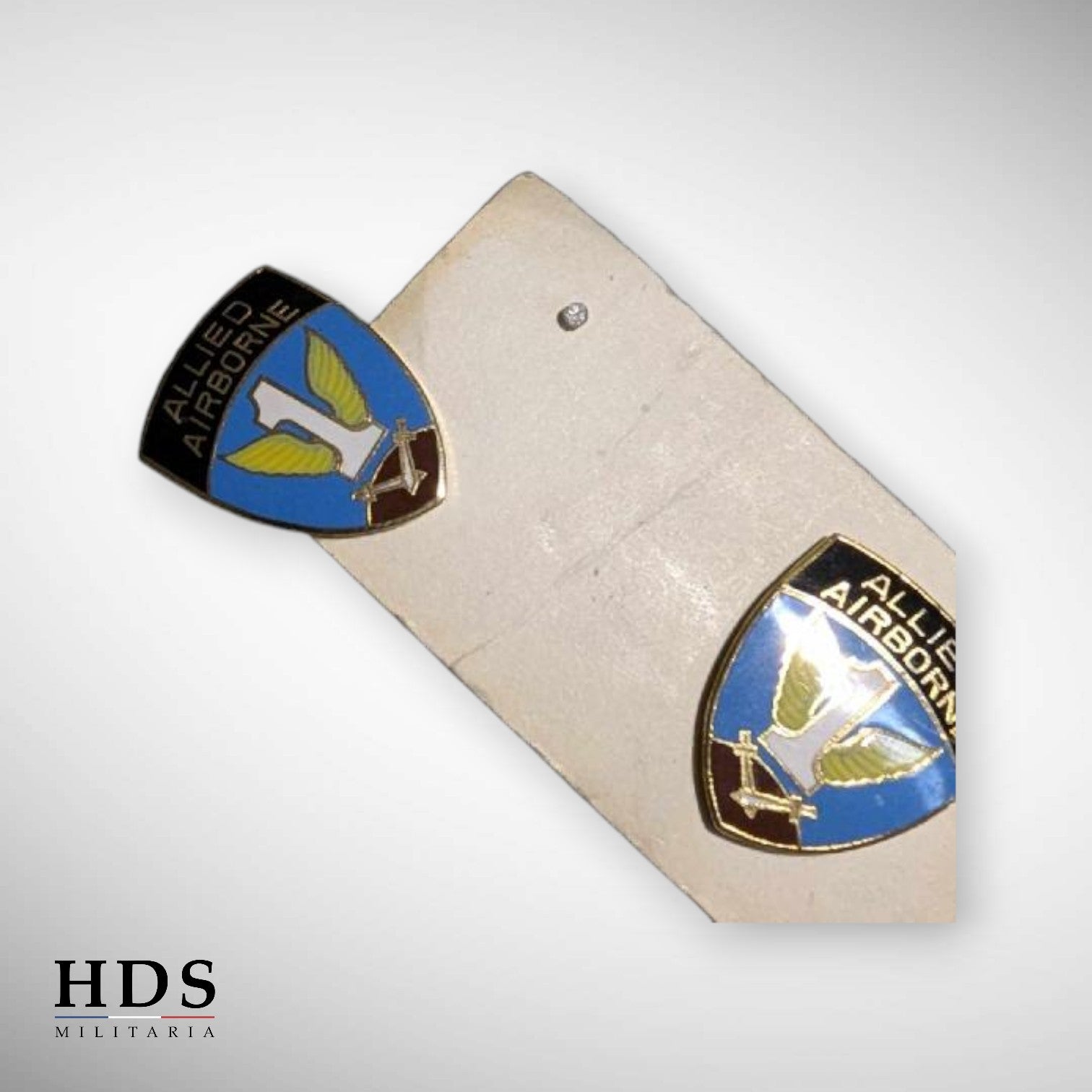 Pair of crest insignia 1 Allied Airborne US