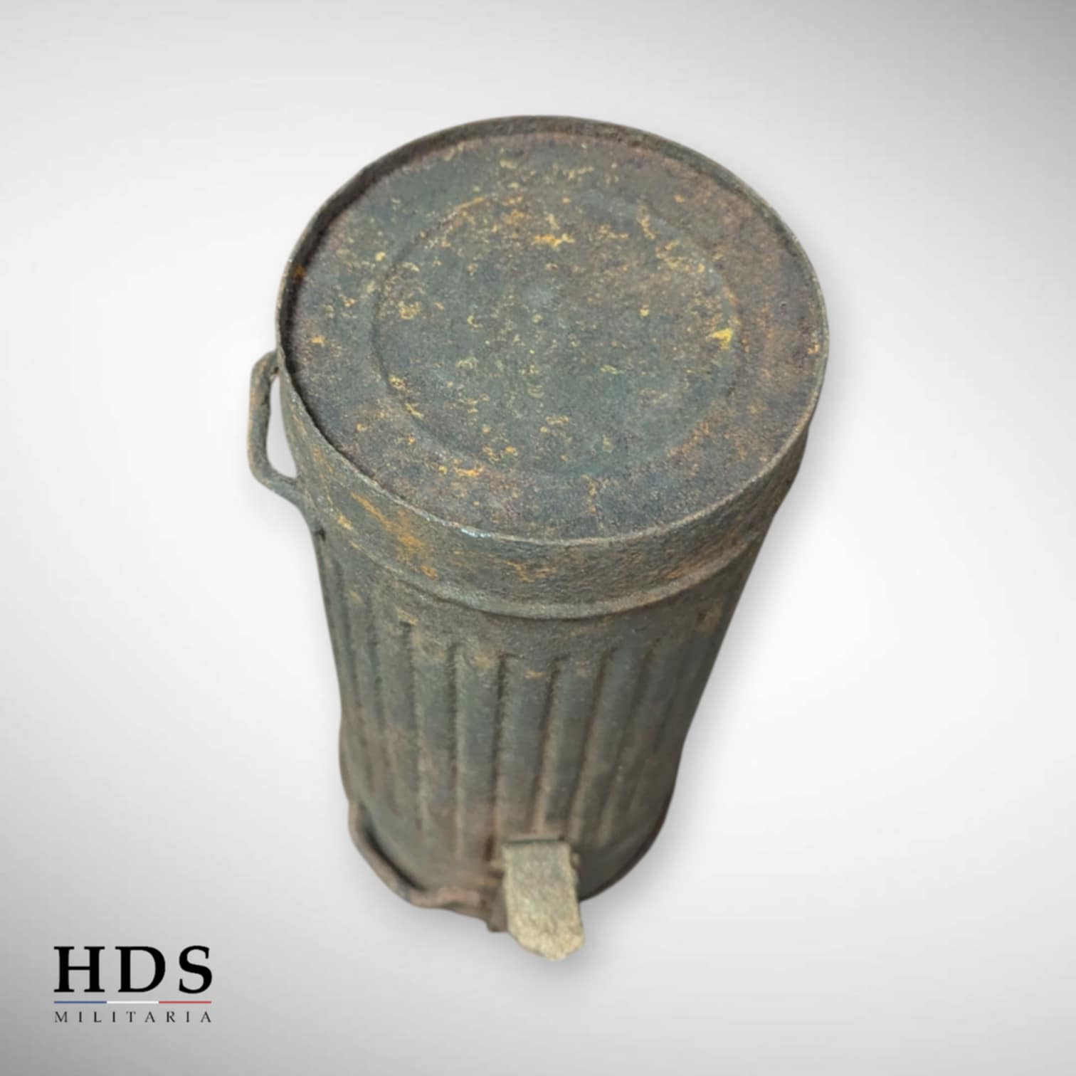 Boîtier masque à gaz allemand ww2 + épave masque