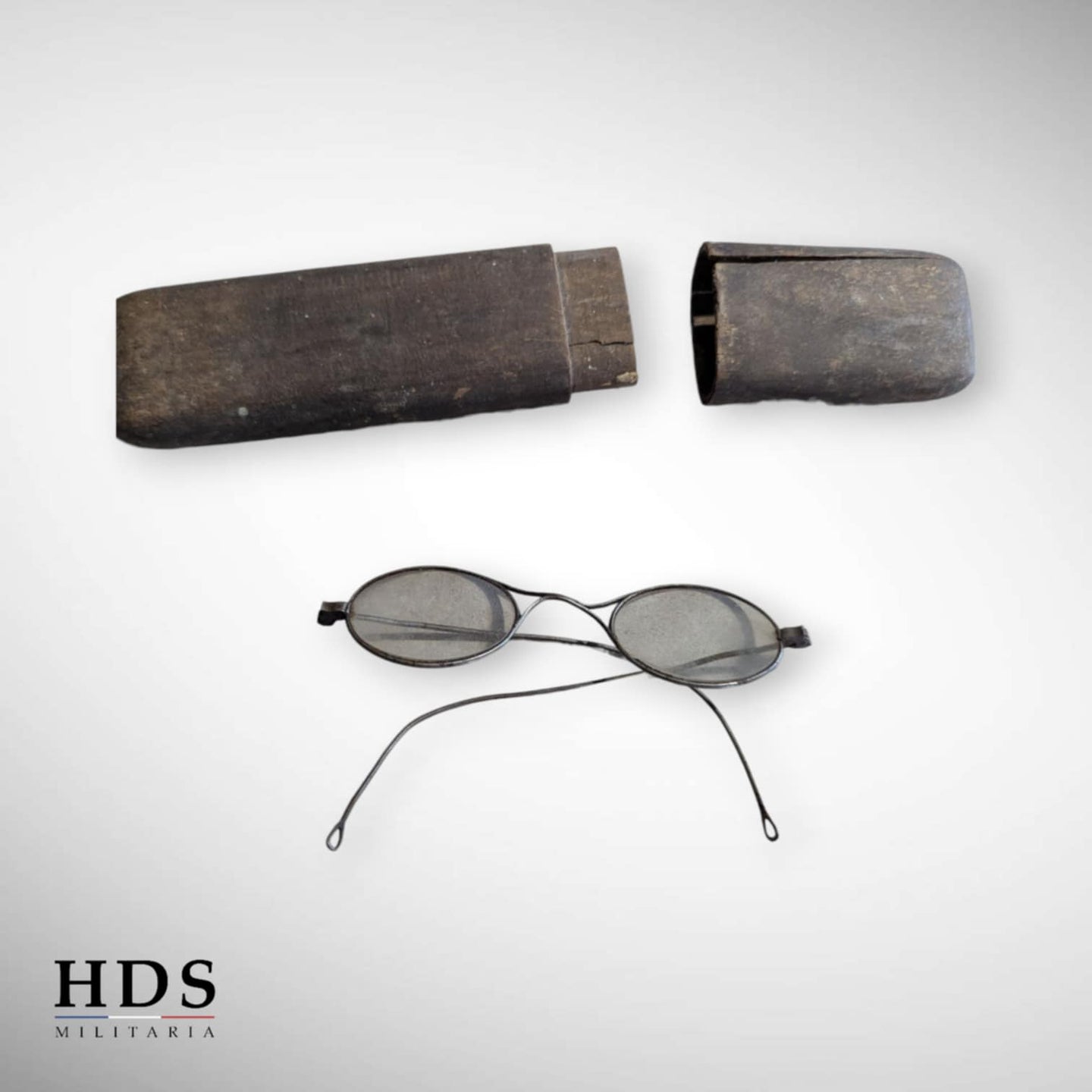 Pair of WW1 regulation glasses