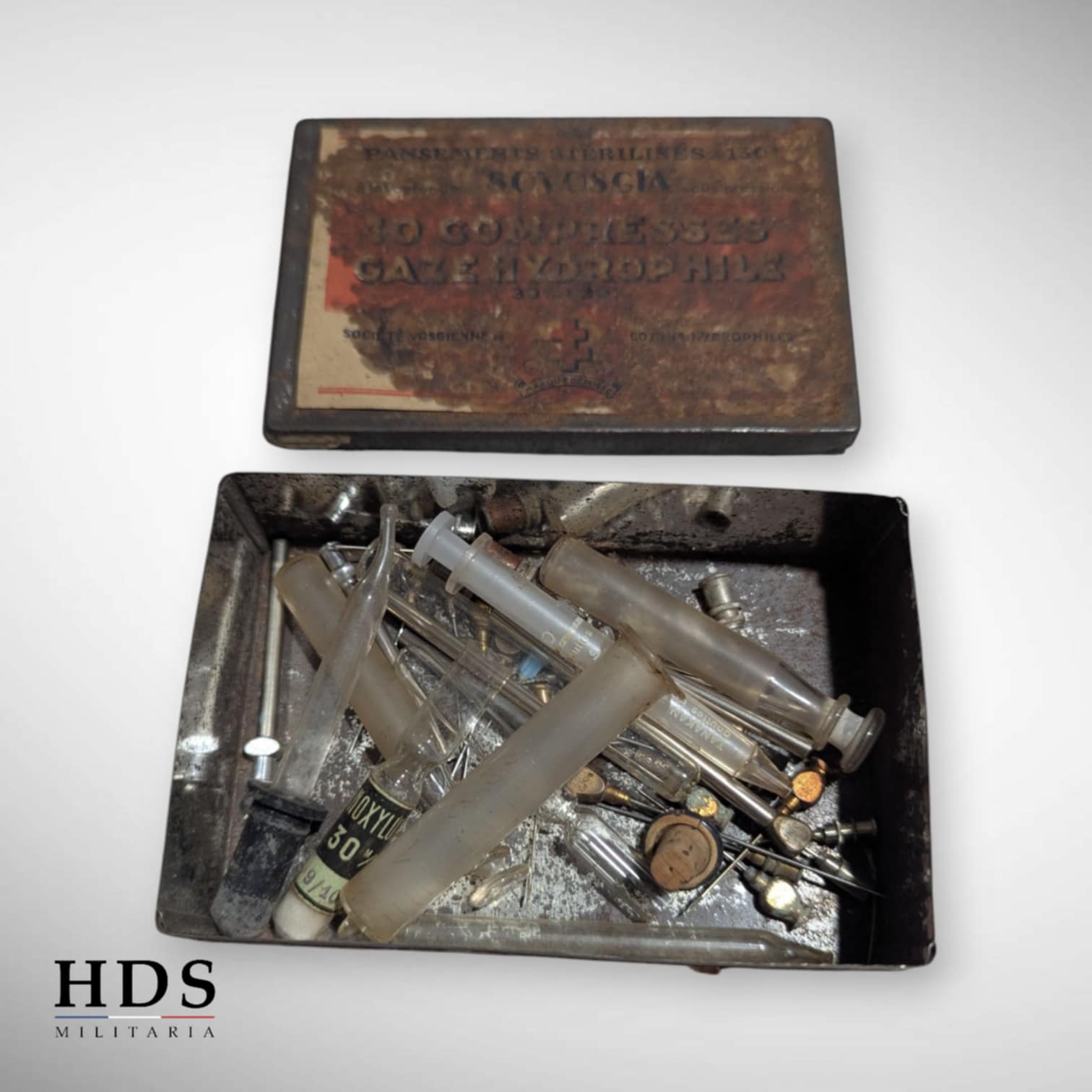 Boîtes compresses médicales France 40 ww2