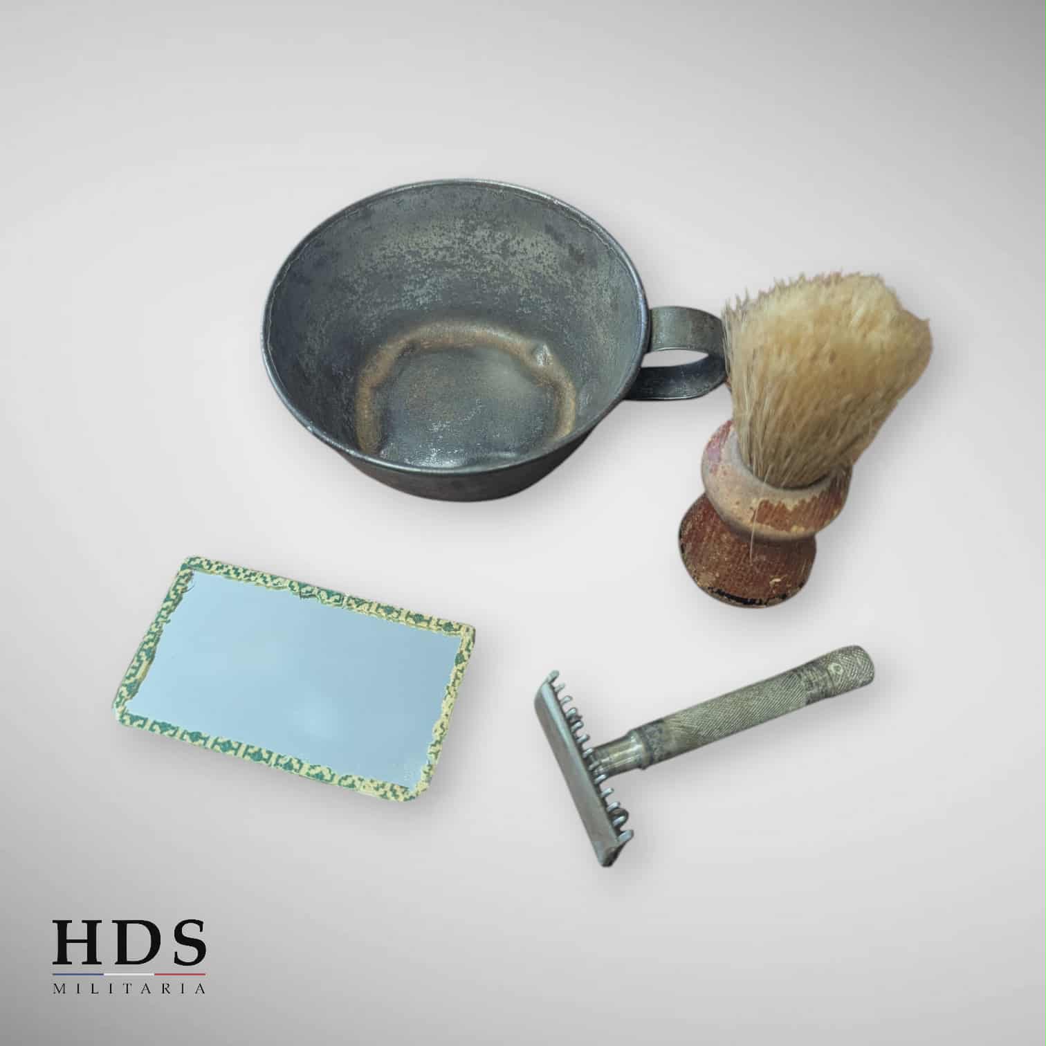 Ensemble de toilette rasoir France ww2