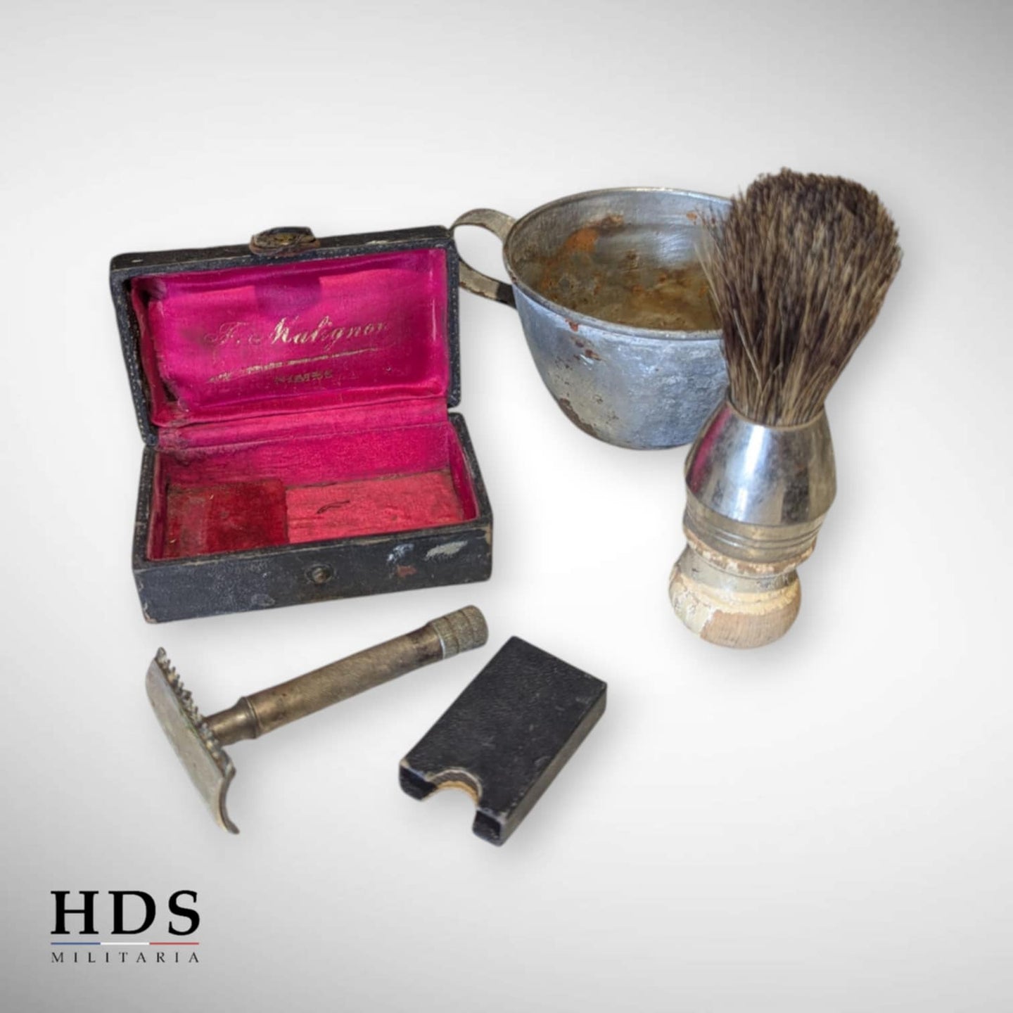 Ensemble de toilette rasoir ww1