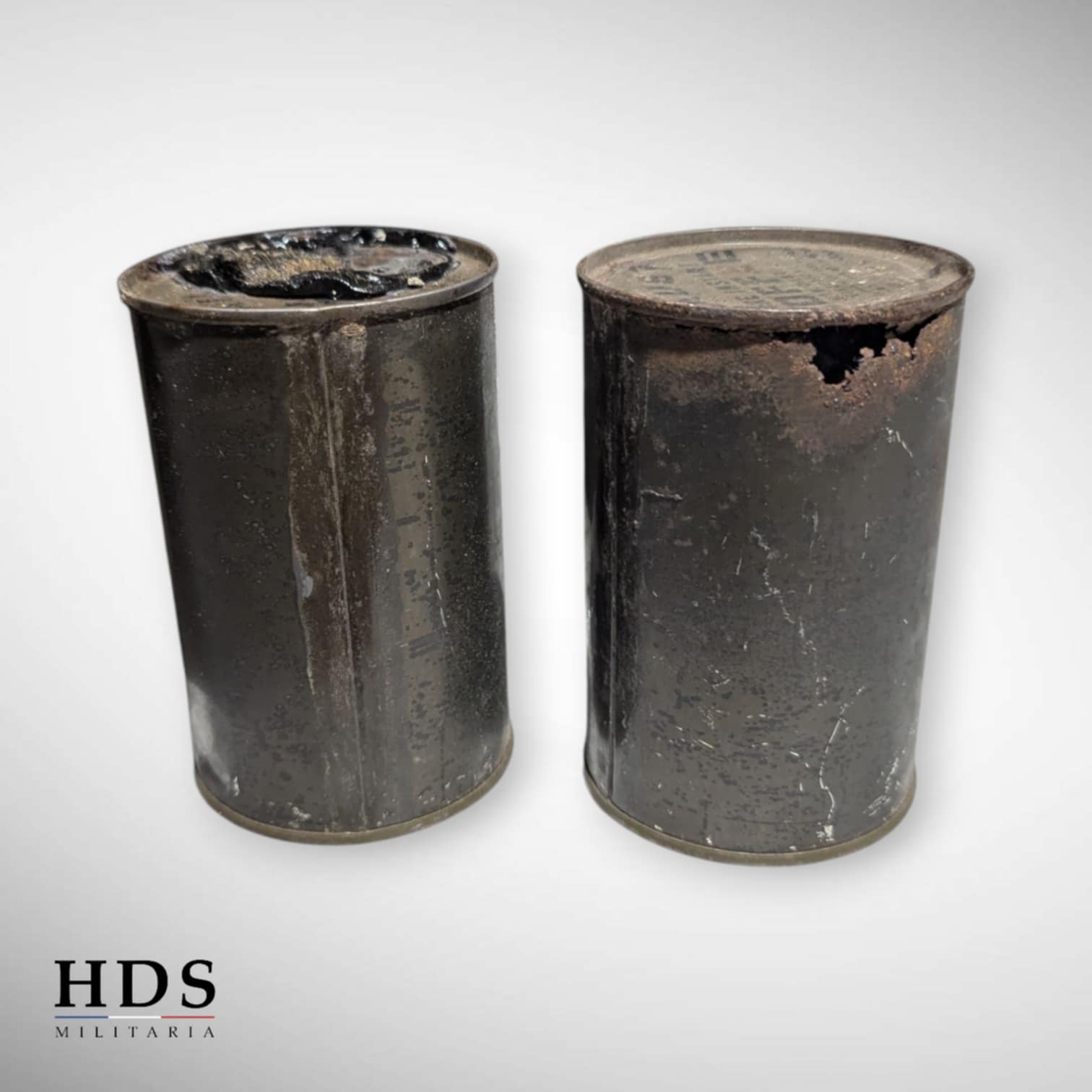 Deux boîtes de café pleines US ww2