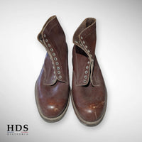 Pair of SOC 1946 T42 boots