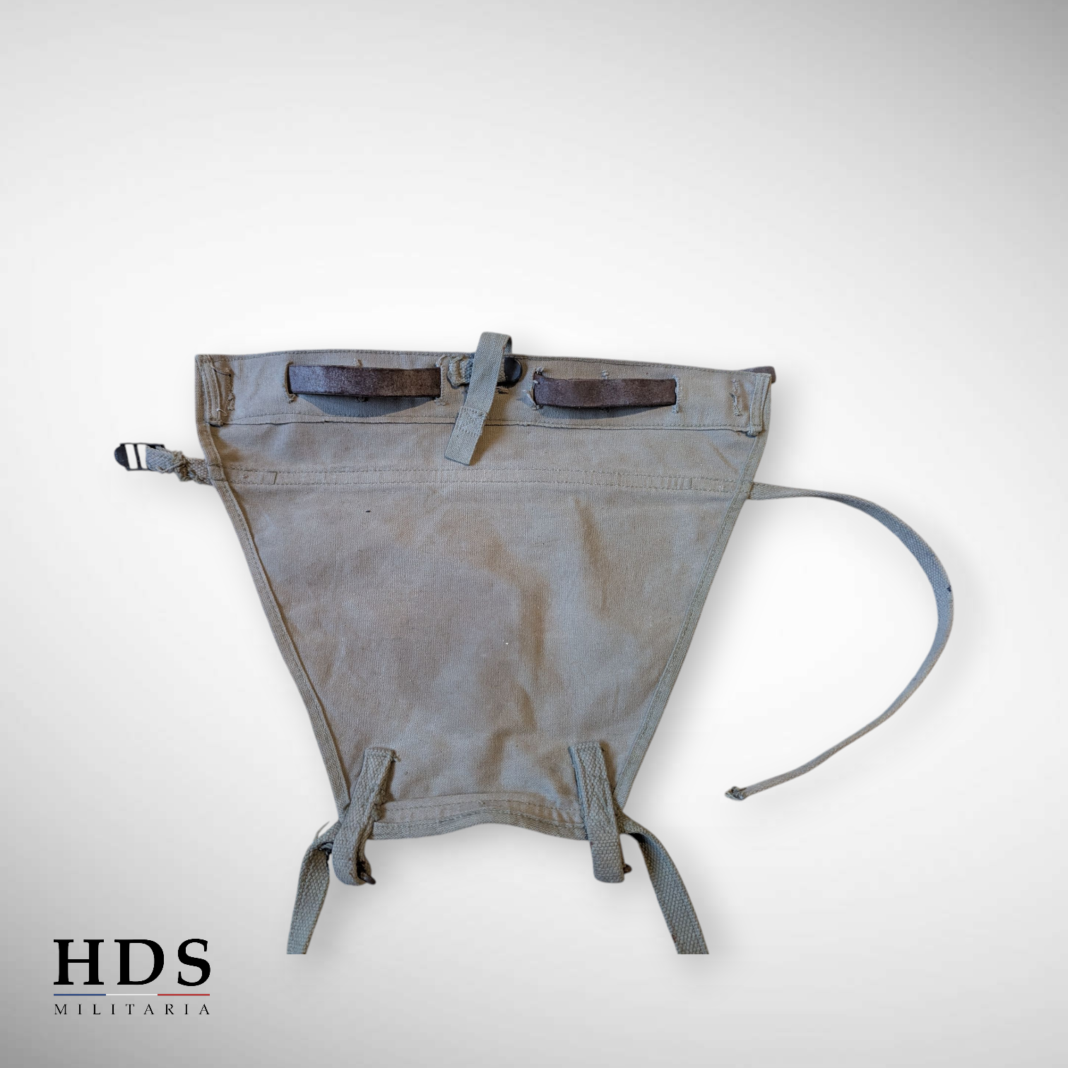 Triangle pack carrier US WW2