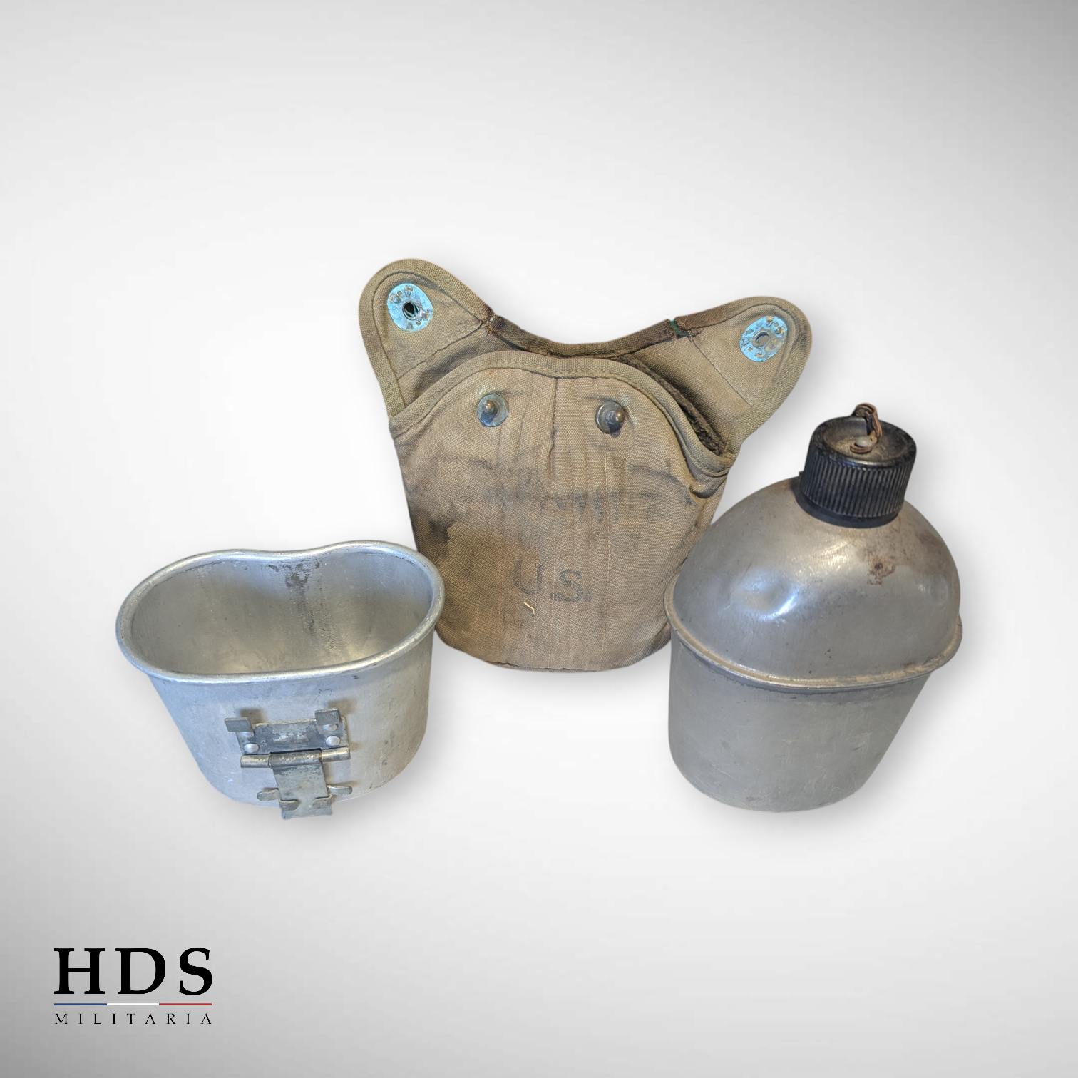 Complete US WW2 canteen