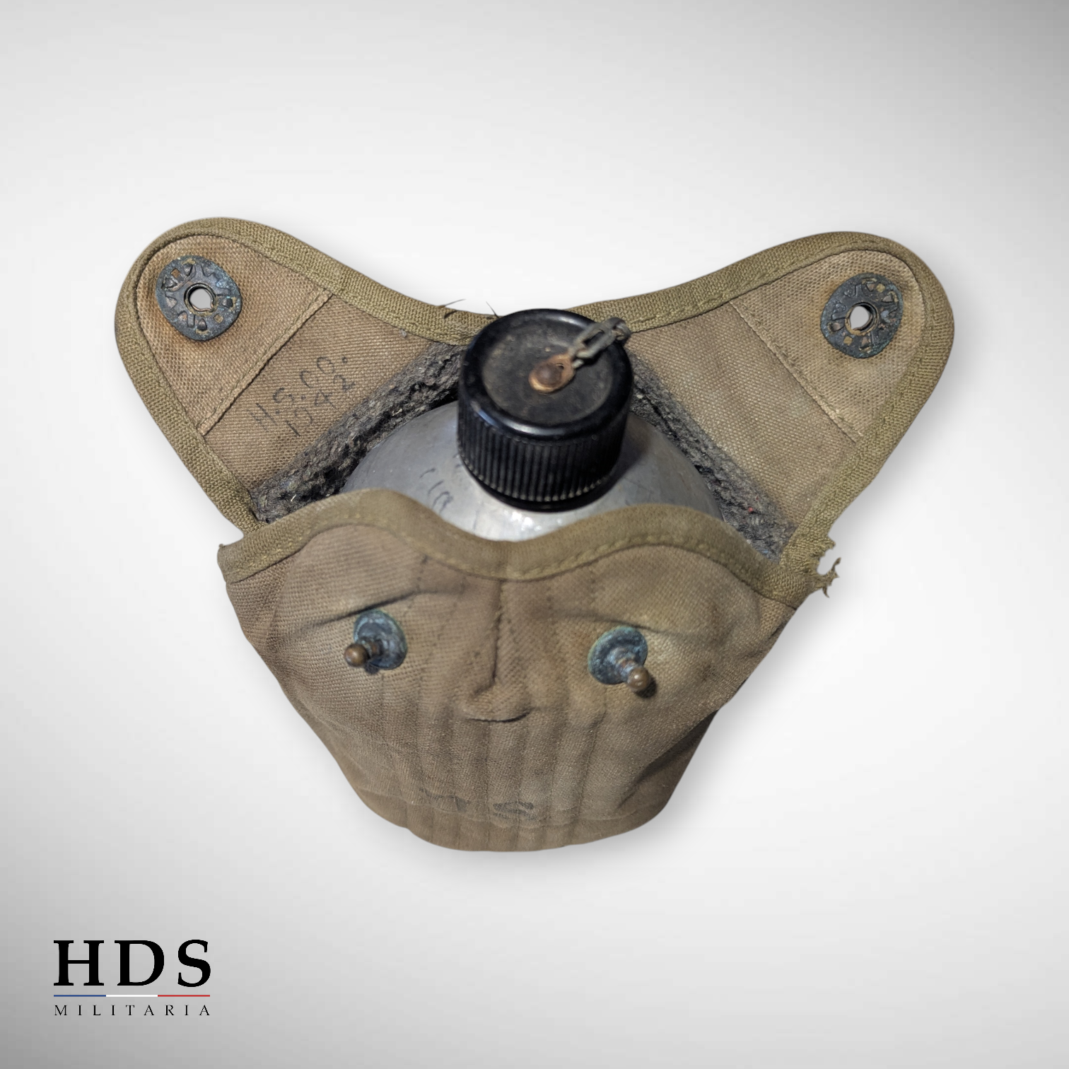 Complete US WW2 canteen