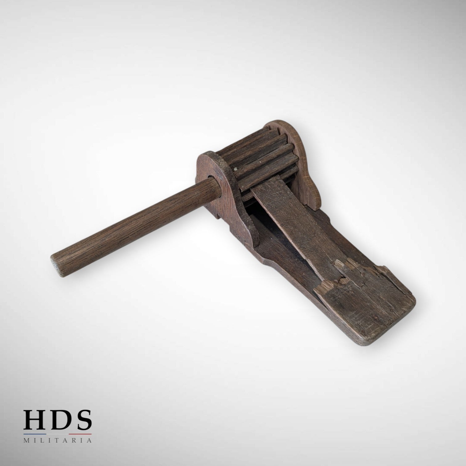Crécelle d'alarme en bois ww1