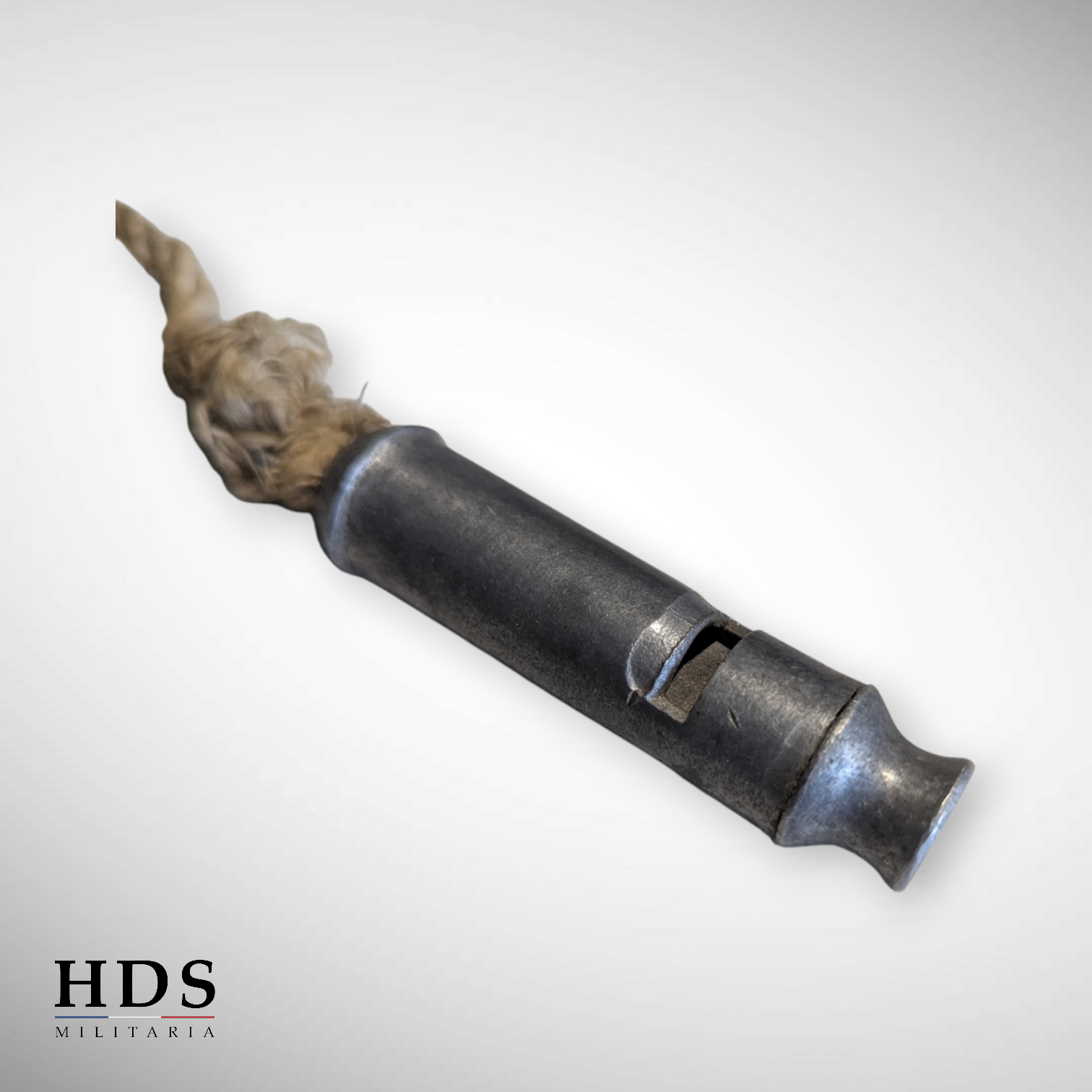 Sifflet La hutte Paris années 40 ww2