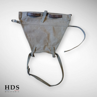 Triangle pack carrier US WW2