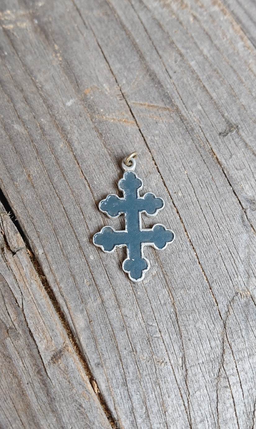 militaria : Breloque pendentif croix de Lorraine / Cross of Lorraine pendant charm