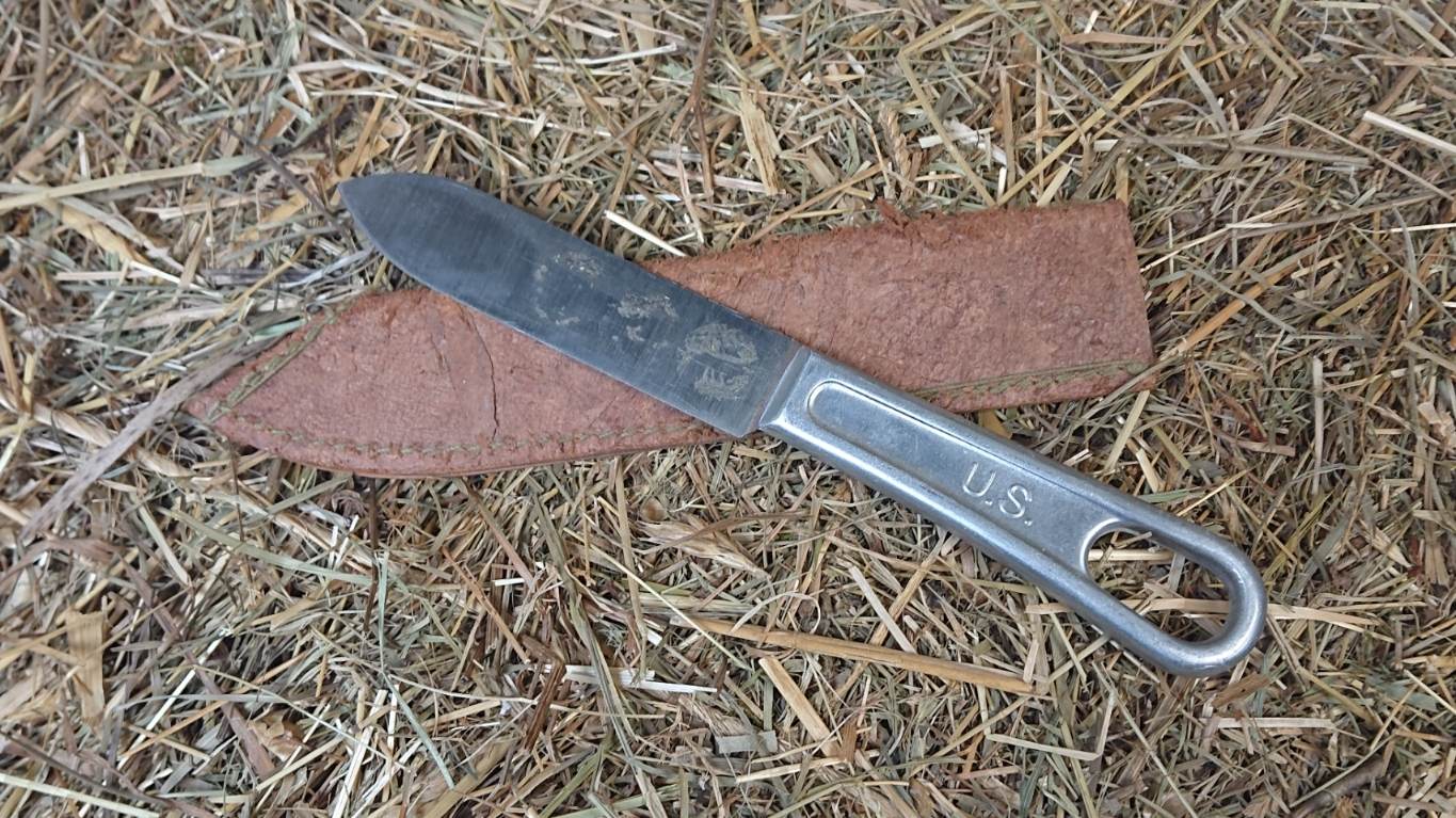militaria : Couteau US + étui en cuir / ww2 US knife and leather holder