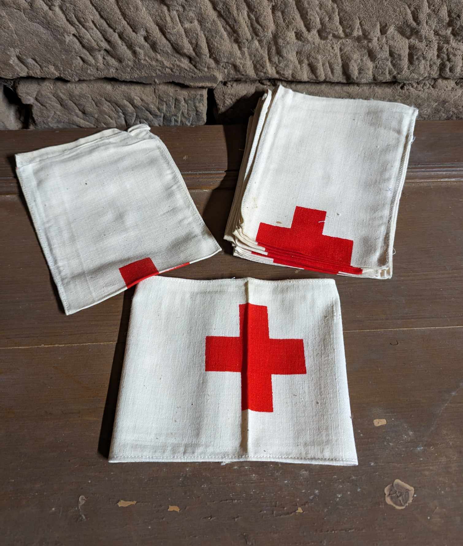 militaria : Brassard Croix Rouge allemand N2 / ww2 german red cross armband