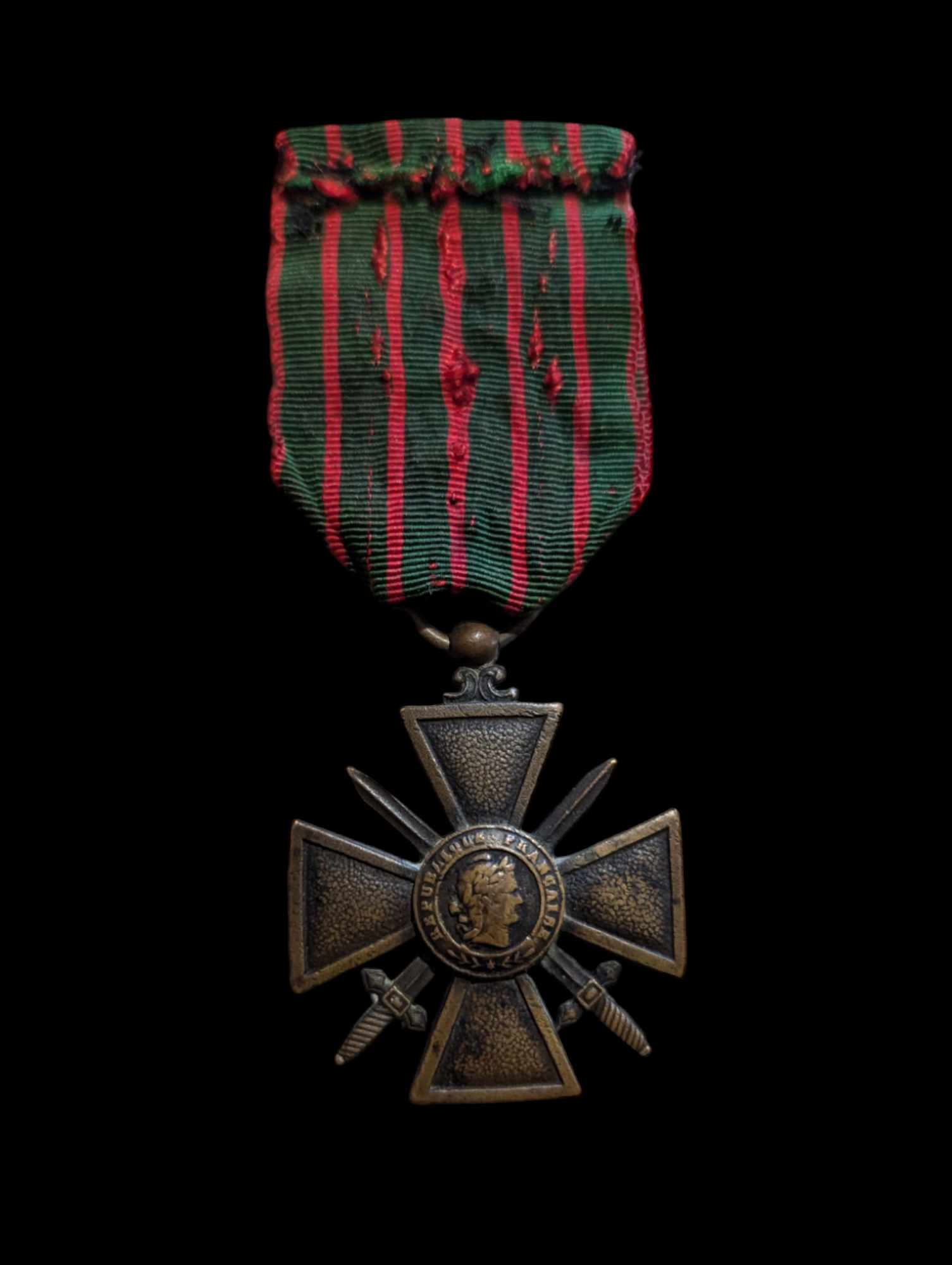 militaria : Médaille croix de guerre 1914-17 /  War Cross Medal ww1