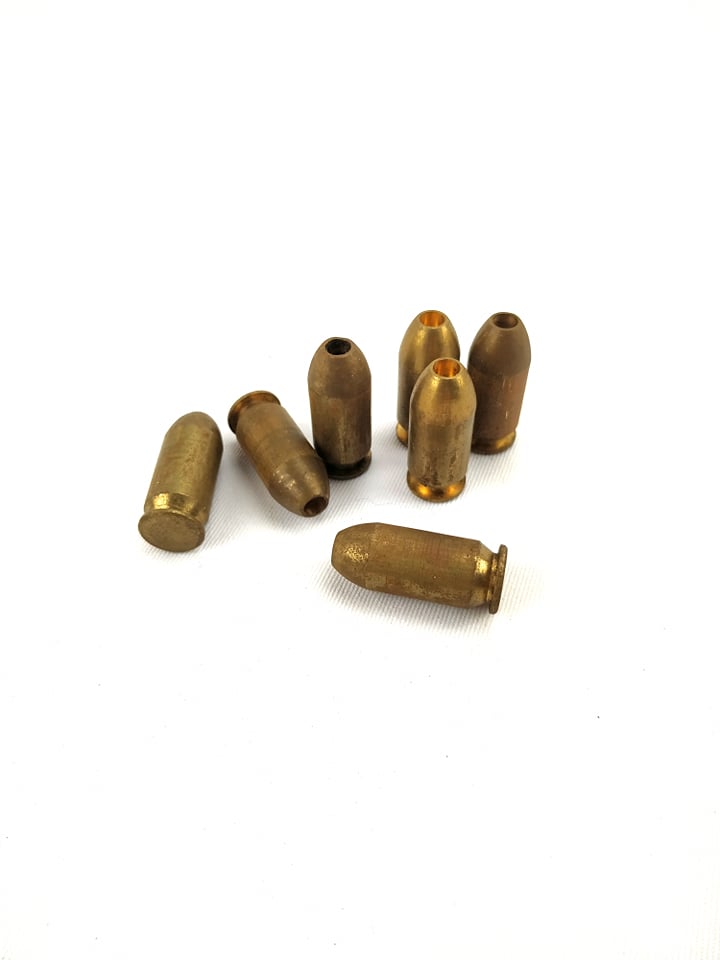 militaria : lot de 7 cartouches .45ACP REPRO / set of 7 cartridges .45ACP REPRO