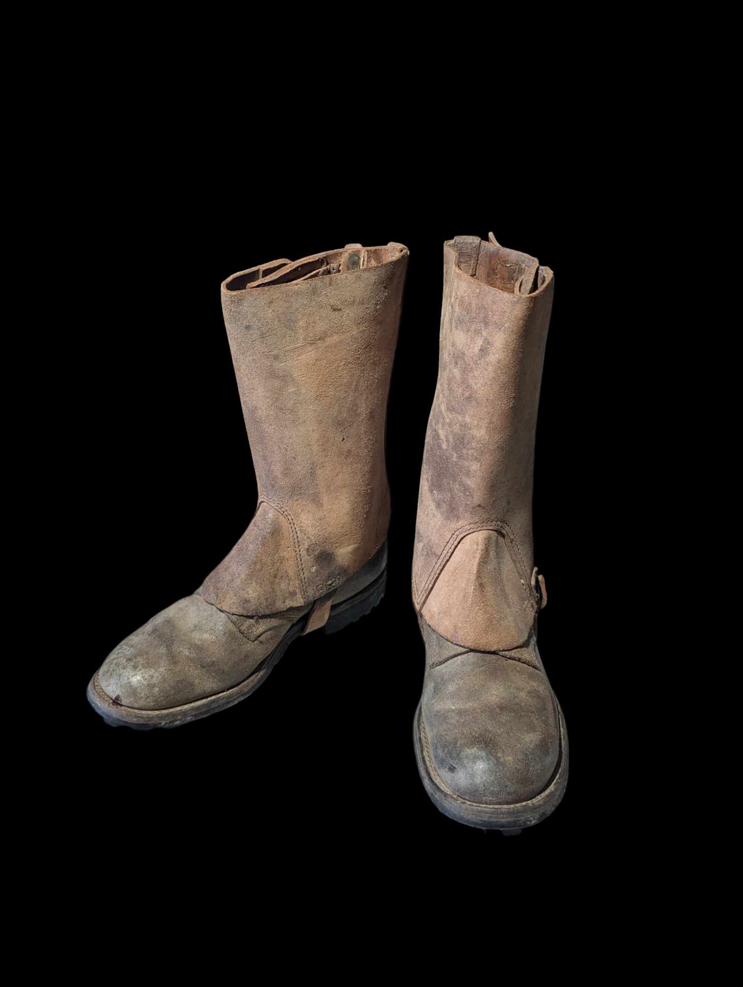 militaria : Paire de brodequins à jambière m61 T43 / Pair of leg warmer boots