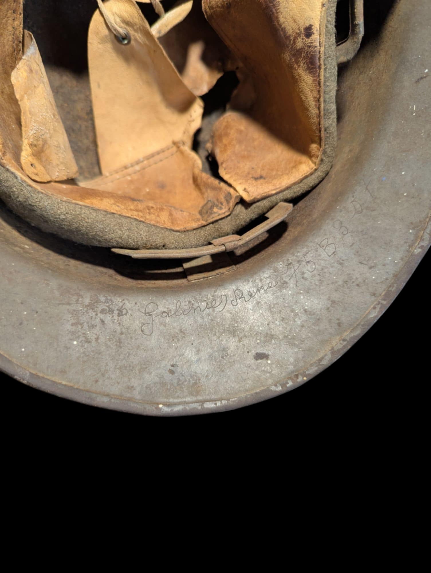 militaria : Casque Adrian m26 Libération nominatif / French ww2 helmet